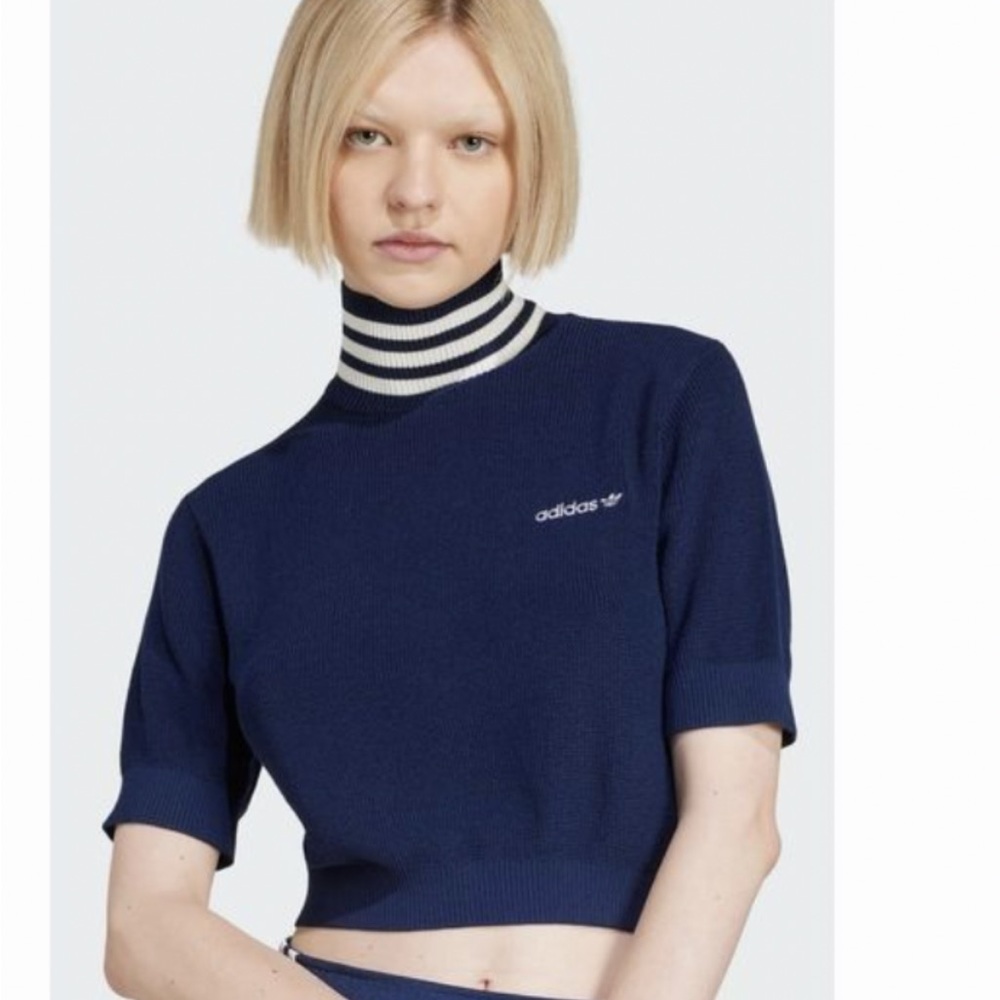 Adidas NWOT Cropped Streetwear Turtleneck M